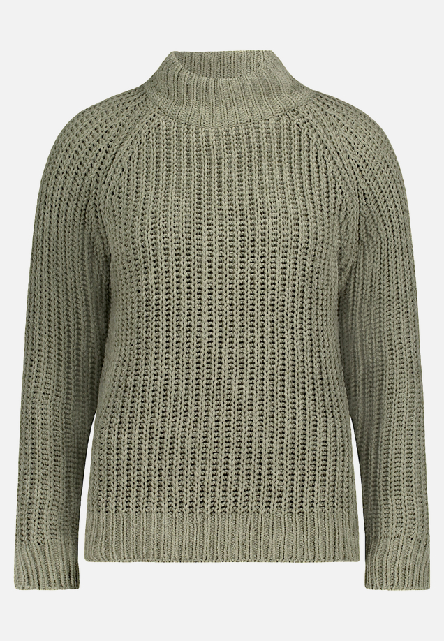 Strickpullover mit Stehkragen / Vorderseite