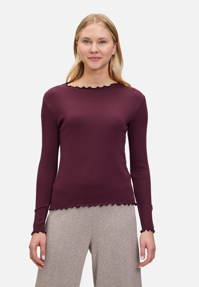 Langarm-Shirt mit Kragen / Modellfoto Vorderseite