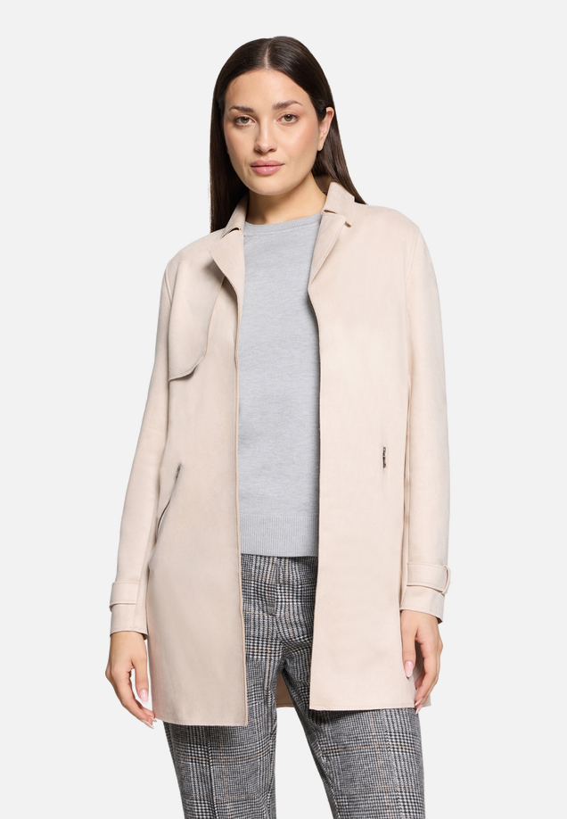 Longjacke mit Reverskragen / Modellfoto Vorderseite