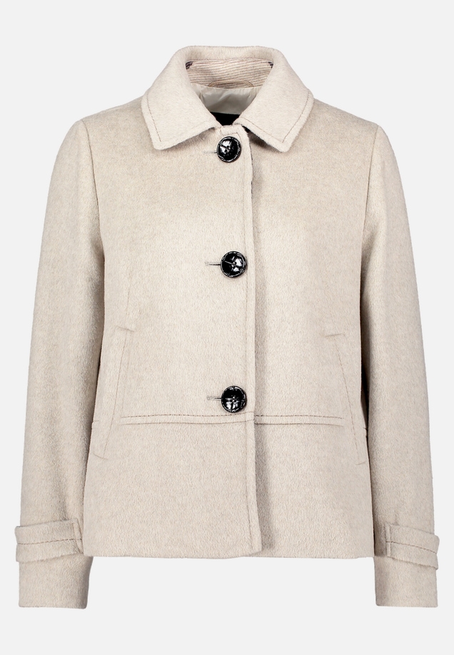 Wolljacke mit Kragen / Vorderseite