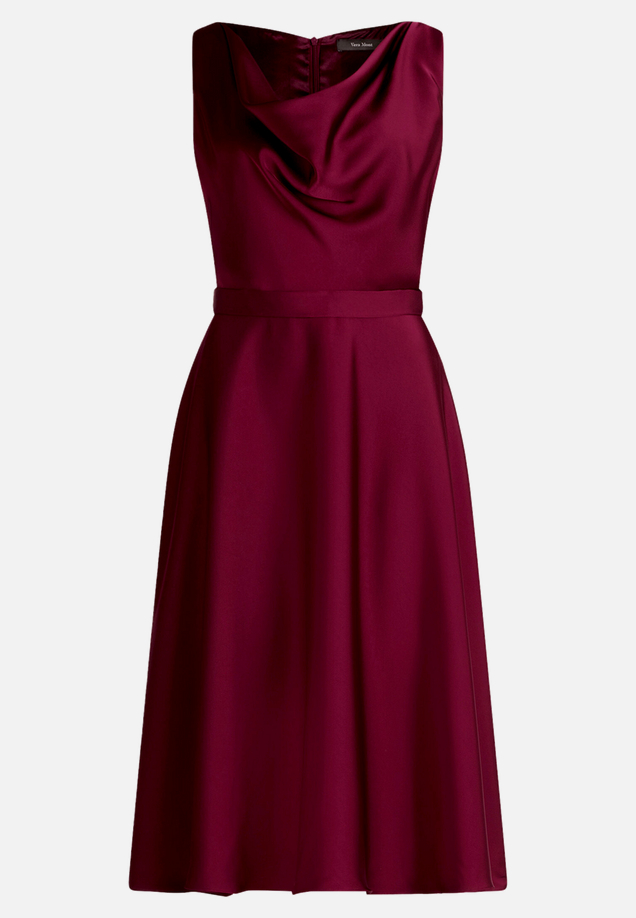 Cocktailkleid mit Wasserfallausschnitt / Vorderseite
