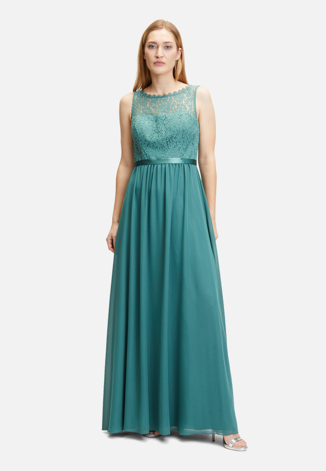 Cocktailkleid mit Spitze / Modellfoto Vorderseite