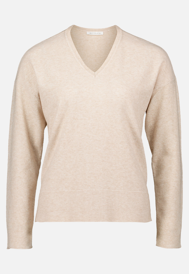 Strickpullover mit V-Ausschnitt / Vorderseite