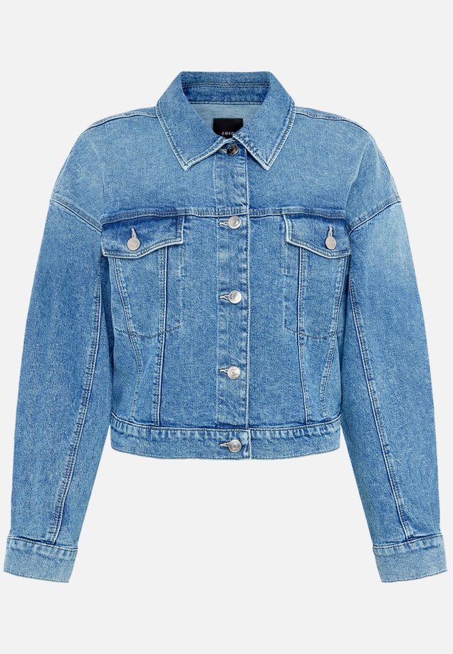 Jeansjacke kurz mit Knopfleiste  / Vorderseite