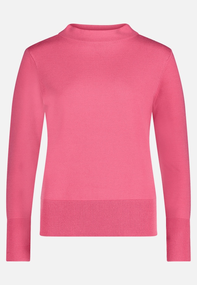 Strickpullover mit Stehkragen / Vorderseite