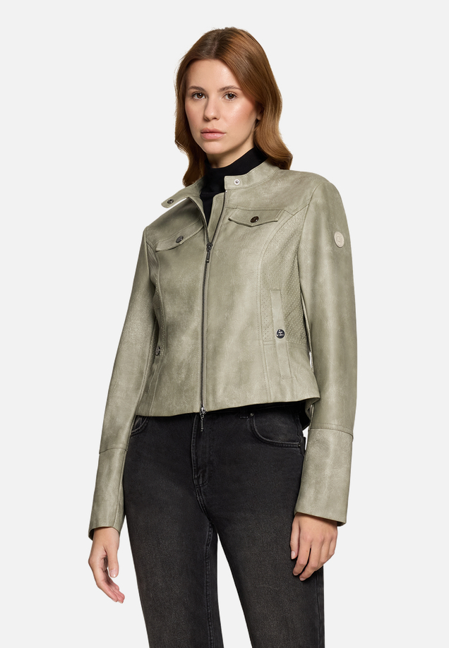Casual-Jacke mit Stehkragen / Modellfoto Vorderseite