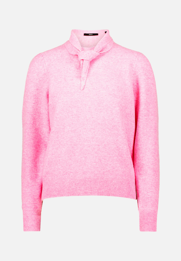 Pullover mit Strickhalstuch / Vorderseite