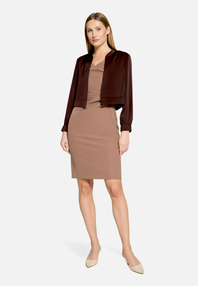 Blouson langarm / Modellfoto Vorderseite (Outfit)