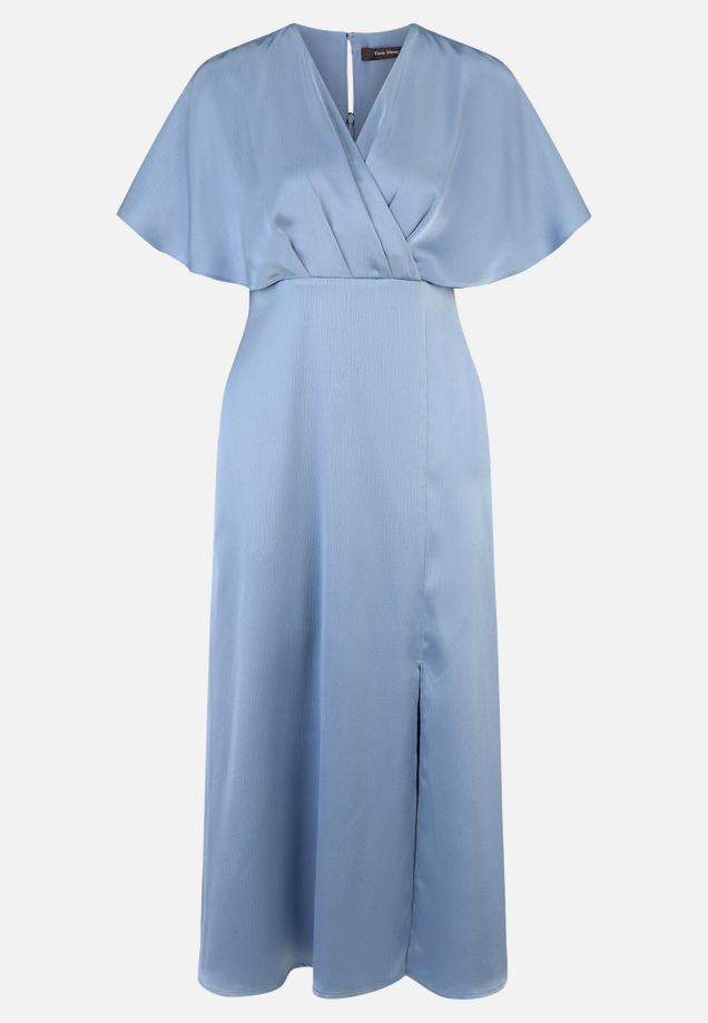 Cocktailkleid mit ausgestelltem Rock / Vorderseite