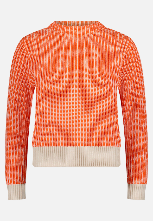 Strickpullover mit Strickdetails / Vorderseite