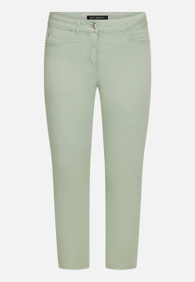 Sommerhose mit aufgesetzten Taschen / Vorderseite