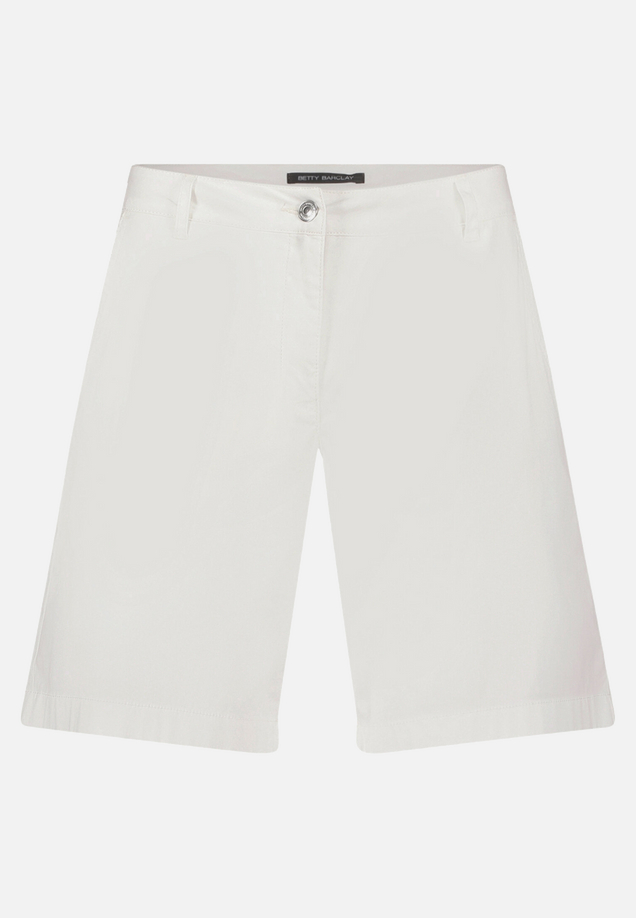 Sommerhose mit Eingrifftaschen / Vorderseite