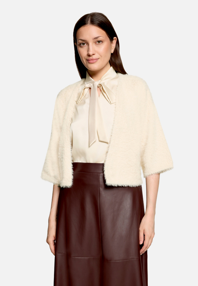 Strick-Cardigan mit 3/4 Arm / Modellfoto Vorderseite