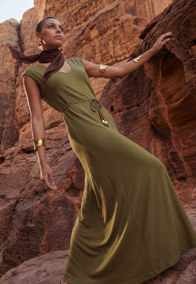 Jerseykleid  Maxi mit Bindegürtel / Imagebild