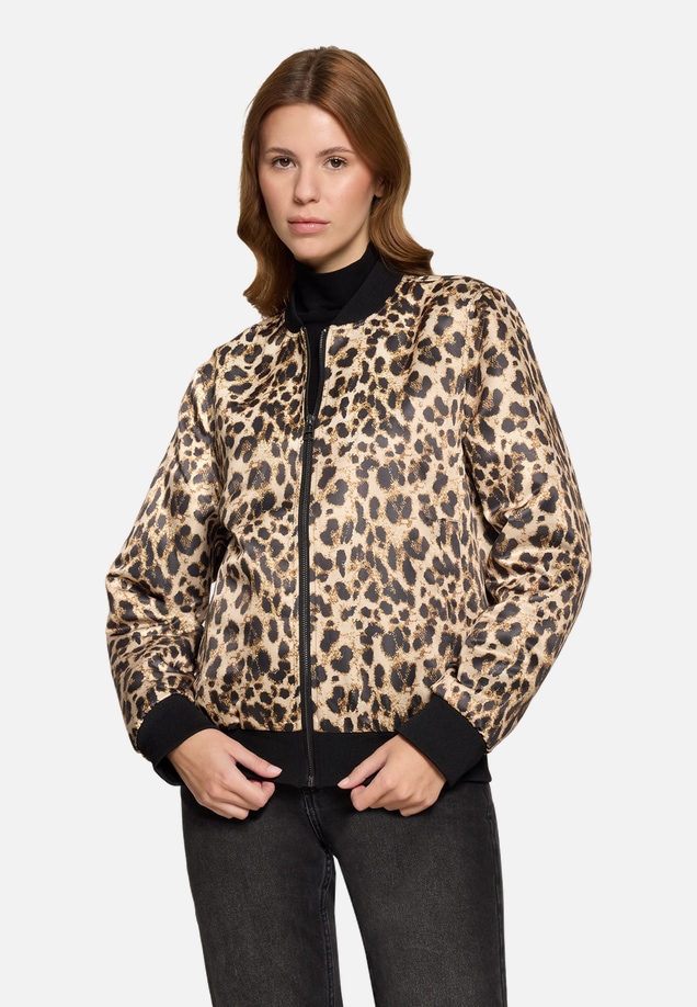 Blouson mit Stehkragen / Modellfoto Vorderseite