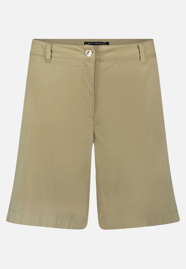 Sommerhose mit Eingrifftaschen / Vorderseite