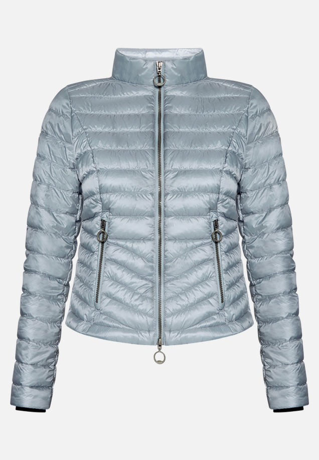 Steppjacke mit Stehkragen / Vorderseite