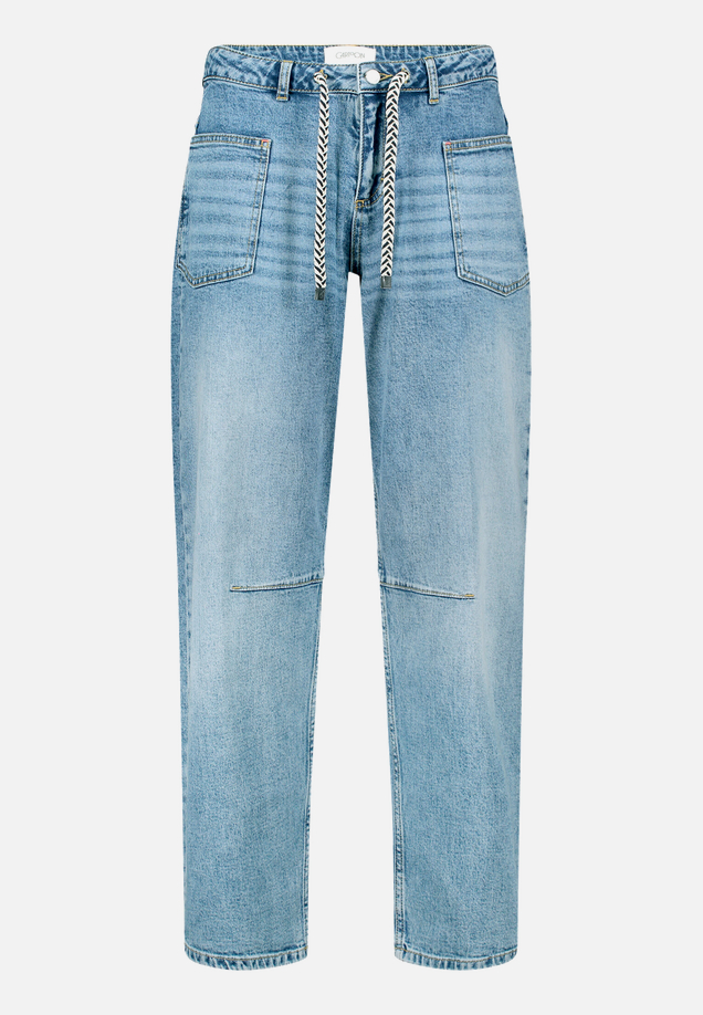 Used Look-Jeans mit Bindegürtel / Vorderseite