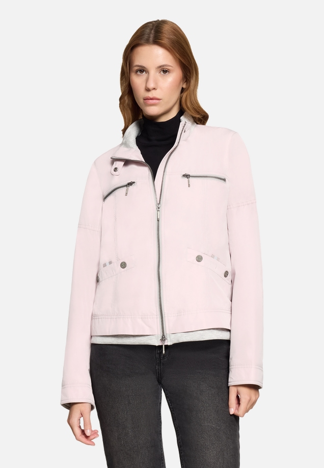 Sommerjacke mit Stehkragen / Modellfoto Vorderseite