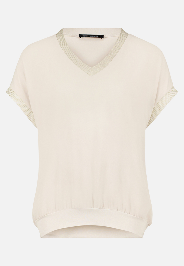 Blusenshirt mit Stickerei / Vorderseite