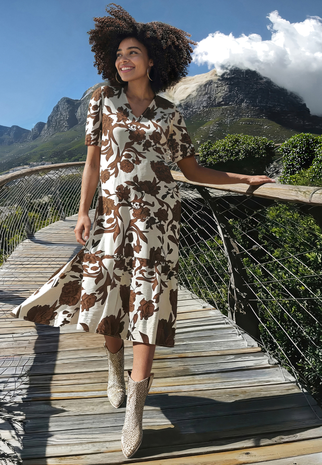 Midikleid mit Volant / Imagebild