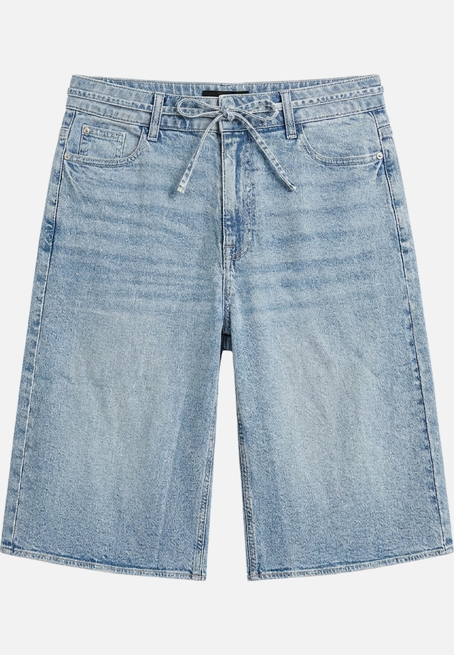 Jeans-Shorts mit Bindedetail  / Vorderseite